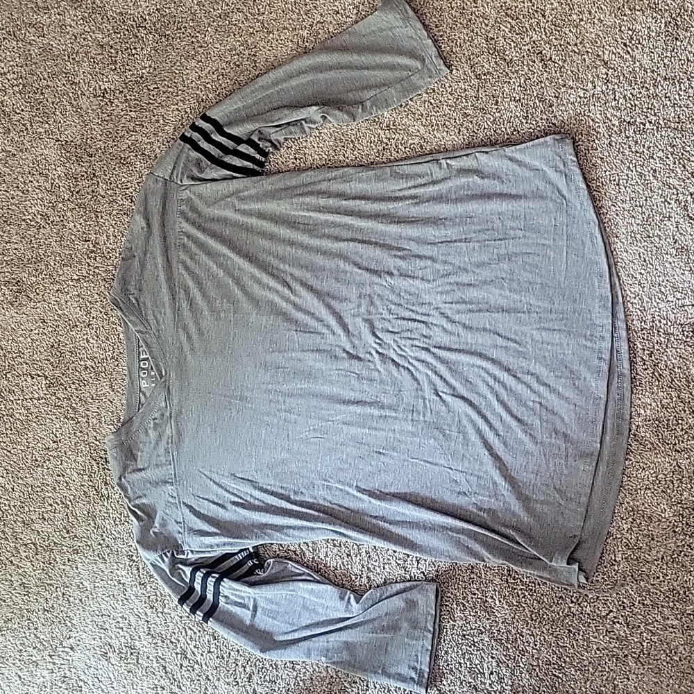 3/4 sleeve shirt